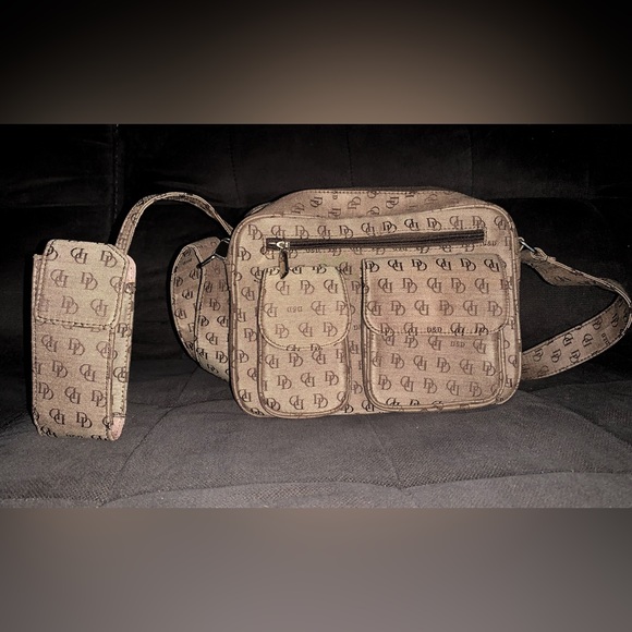 D&D Handbag - Picture 3 of 4